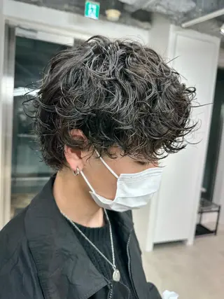 ミディアム パーマ メンズ 天神大名メンズパーマ メンズショートのヘアスタイル