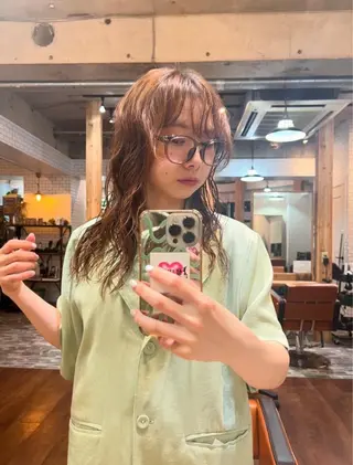 セミロング パーマ 🫧髪質改善・美髪 艶髪🫧ニタ シンゴのヘアスタイル