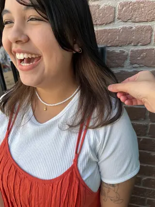 ミディアム カラー パーマ ヘアアレンジ メンズ キッズ ネイル マツエク・マツパ アイブロウ 久木原 ゆりのヘアスタイル