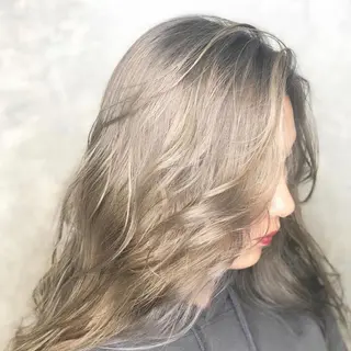カラー 井澤 和花のヘアスタイル