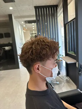 ショート パーマ メンズ ユウ🪄 パーマ指名No1のヘアスタイル