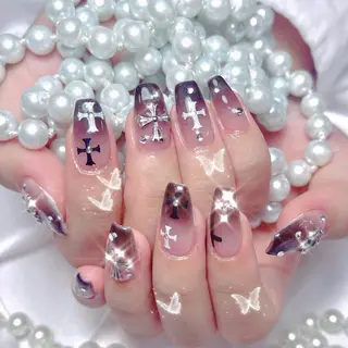 ネイル queens nailsalonのネイルデザイン