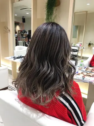 ロング カラー 三代 ゆりあのヘアスタイル
