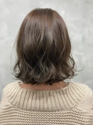 ミディアム カラー 狩野 羅夢のヘアスタイル