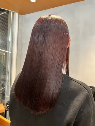 ロング カラー 圧倒的 毛流れ センターパートのヘアスタイル
