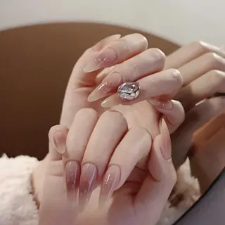 ネイル Queens 榊 まおのネイルデザイン