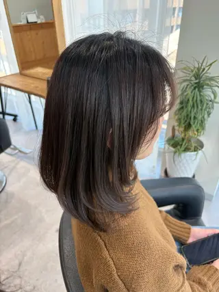 ミディアム aina / n.w.hのヘアスタイル