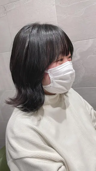 ミディアム ウルフカット/ ハッシュカット/山路のヘアスタイル