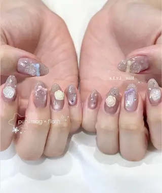 ネイル 𝗮𝗶𝗿𝗶 🌙のネイルデザイン