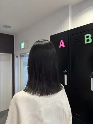 ミディアム 井手上 華のヘアスタイル