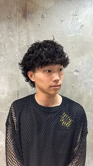 ミディアム パーマ メンズ メンズ専門 Ryukiのヘアスタイル