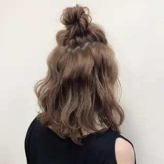 ミディアム セミロング ヘアアレンジ 沢田 瞳のヘアスタイル