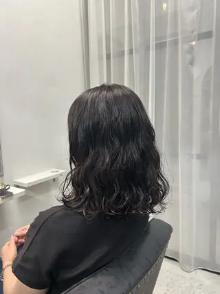 ミディアム パーマ 菅野 七海のヘアスタイル