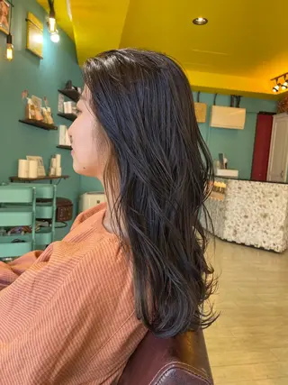ロング 末石 智のヘアスタイル
