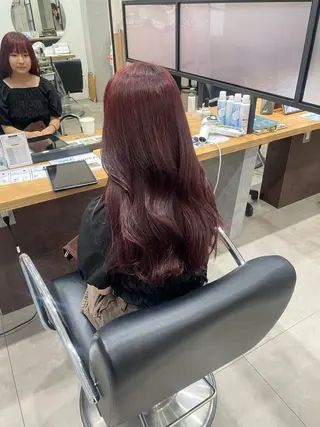 ロング カラー 佐藤 由依/水光カラーのヘアスタイル