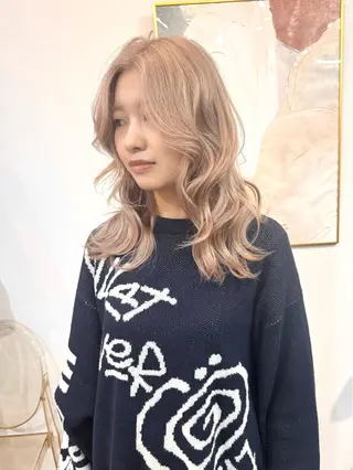 セミロング カラー lani ブリーチ /ダブルカラーのヘアスタイル