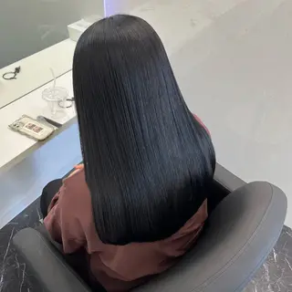 セミロング カラー ケアブリーチ/ 髪質改善/上質艶髪のヘアスタイル