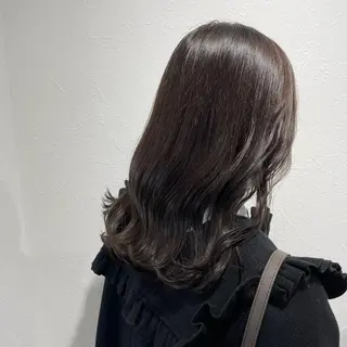 セミロング カラー shiho .のヘアスタイル
