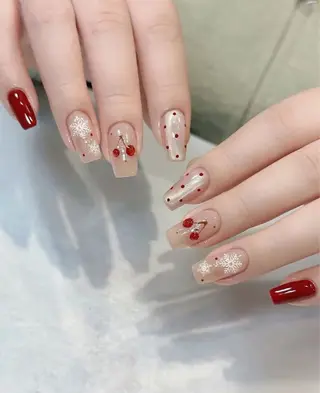 ネイル She’s Lunaのネイルデザイン