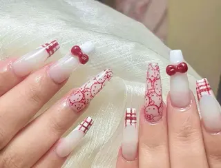 ネイル Pure&Rich Nailのネイルデザイン