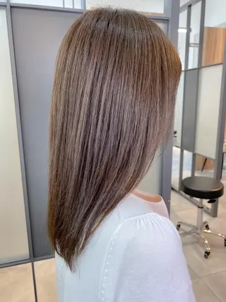 セミロング カラー 【透明感、艶髪】西村 有司のヘアスタイル