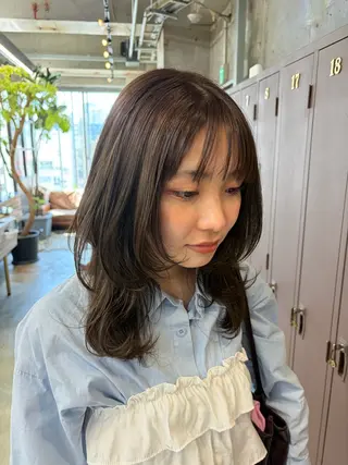 ミディアム オリーブ/レイヤー/ 酸性ストレート/ゆなのヘアスタイル