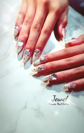 ネイル ＪＥＷＥＬ　ＮＡＩＬ所属・ＪＥＷＥＬ ＮＡＩＬのネイルデザイン