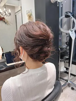 ミディアム 伊藤 栄子のヘアスタイル