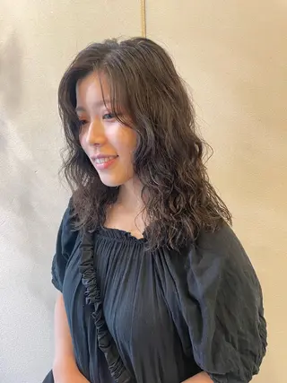 ミディアム パーマ 狩野 羅夢のヘアスタイル