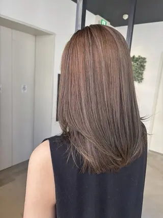 セミロング RISE SWELL 江坂momoneのヘアスタイル