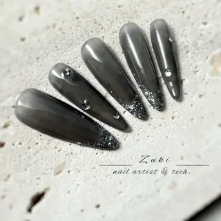 ネイル zuki🌔nail ┆堺筋本町・心斎橋のネイルデザイン