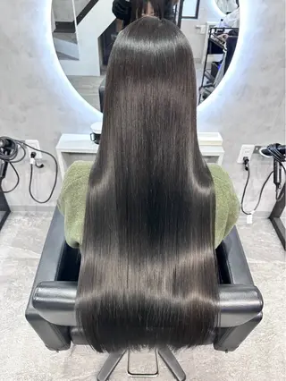 カラー 德永 咲希のヘアスタイル