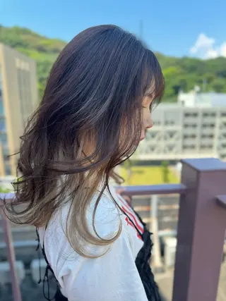 セミロング カラー Viage （ビアージュ）のヘアスタイル