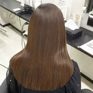 セミロング レイヤー・ブリーチ kiyotoshiのヘアスタイル