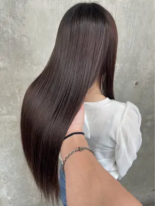 ロング ハイトーン・ショート 酸性ストレート/愛加のヘアスタイル