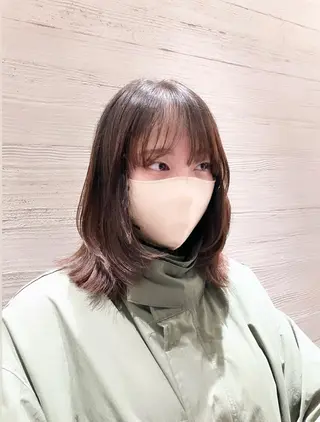 ミディアム サキ🤍ハイトーン 🩰くびれ巻きヘアのヘアスタイル