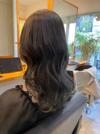セミロング カラー 和歌山髪質改善 那須優太のヘアスタイル