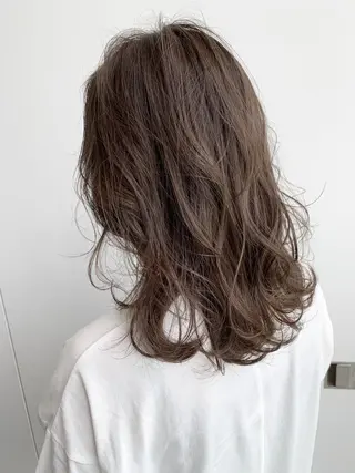 ミディアム カラー Beach 代表 KENTAのヘアスタイル