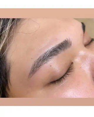 アイブロウ EARTH熊谷店 YUIのマツエク・マツパデザイン