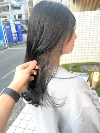 セミロング カラー 柴田 翔太郎のヘアスタイル