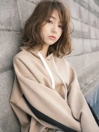 ミディアム ✨透明感艶カラー ✨💍Yuri💍のヘアスタイル