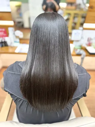 ロング 神谷 千明のヘアスタイル
