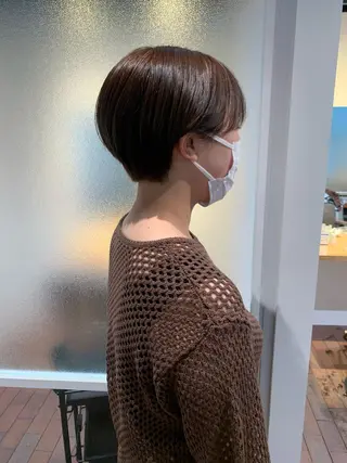 ショート カラー 片岡 由依のヘアスタイル