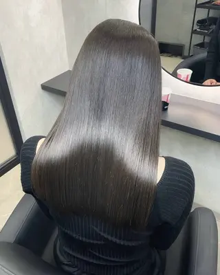 セミロング uniii/新宿 髪質改善/縮毛矯正のヘアスタイル