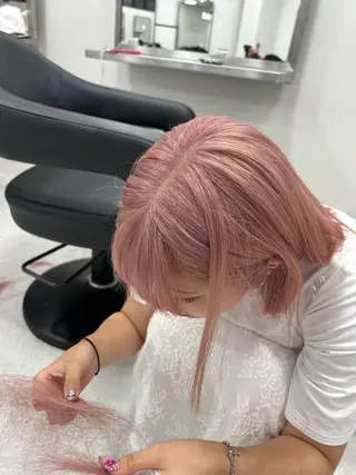 ショート カラー Maya川越/ エクステ/ハイトーンのヘアスタイル