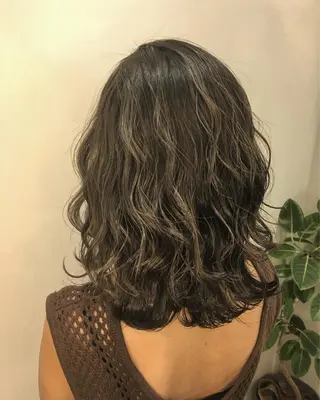 セミロング カラー ヘアアレンジ エグチ アキラのヘアスタイル