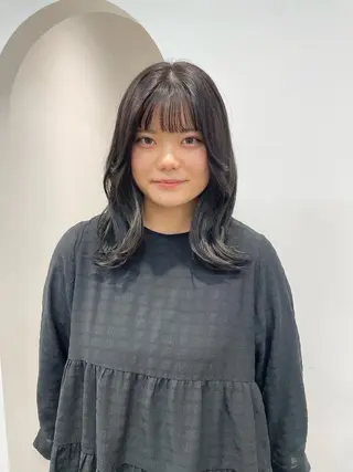 ミディアム カラー 𝘚𝘶𝘻𝘶 𓂃𓈒𓏸のヘアスタイル