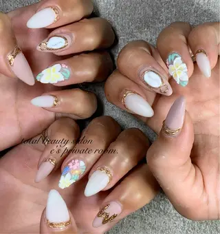 ネイル LAVISH nail salonのネイルデザイン