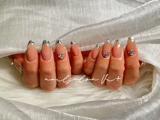 ネイル ✨Nailsalon Vi+✨のネイルデザイン