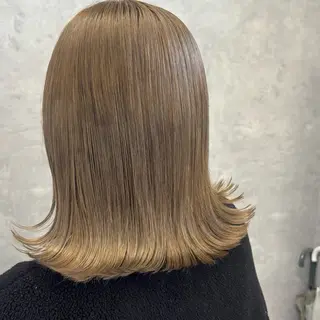 ミディアム カラー NUMBER_ ユイナのヘアスタイル